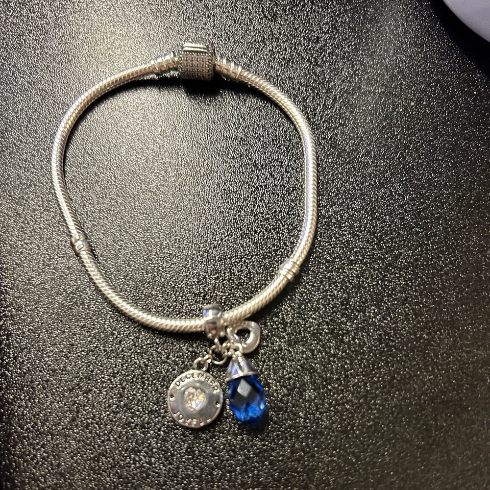December bracelet - Picture 2 of 3